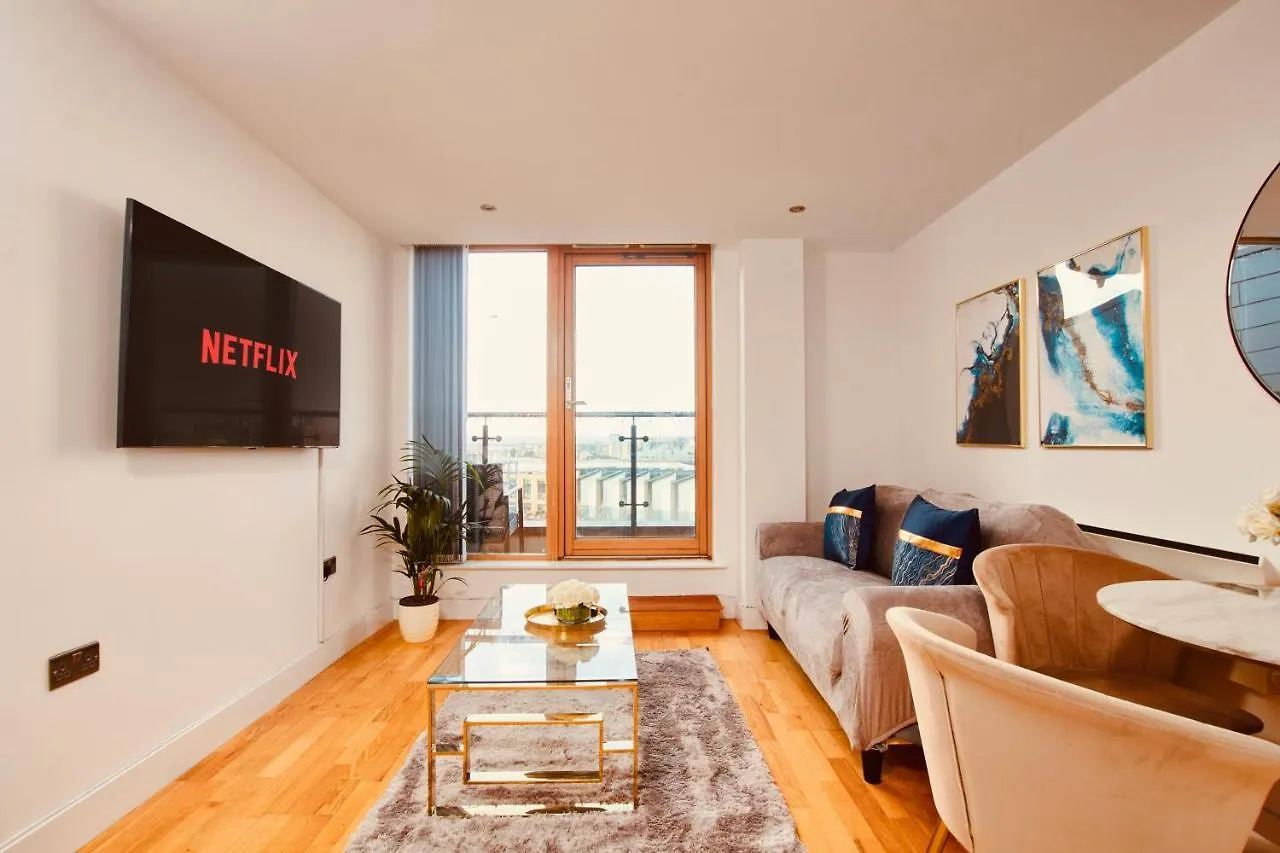 Primedoorstep King Deluxe City Centre Apt Balcony View& Free Parking! Leeds  0*, Leeds (West Yorkshire) Birleşik Krallık