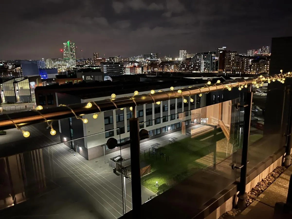 Daire Primedoorstep King Deluxe City Centre Apt Balcony View& Free Parking! Leeds